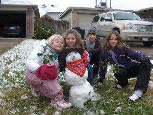 In the coldest winter ever, I taught the neighborhood kids how to make a snow cowboy! Photo: Heidi Nesttun-Sunde 