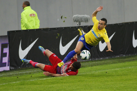 A good hard tackle © Stef22 Dreamstime.com 